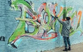 کار با اسپری رنگ